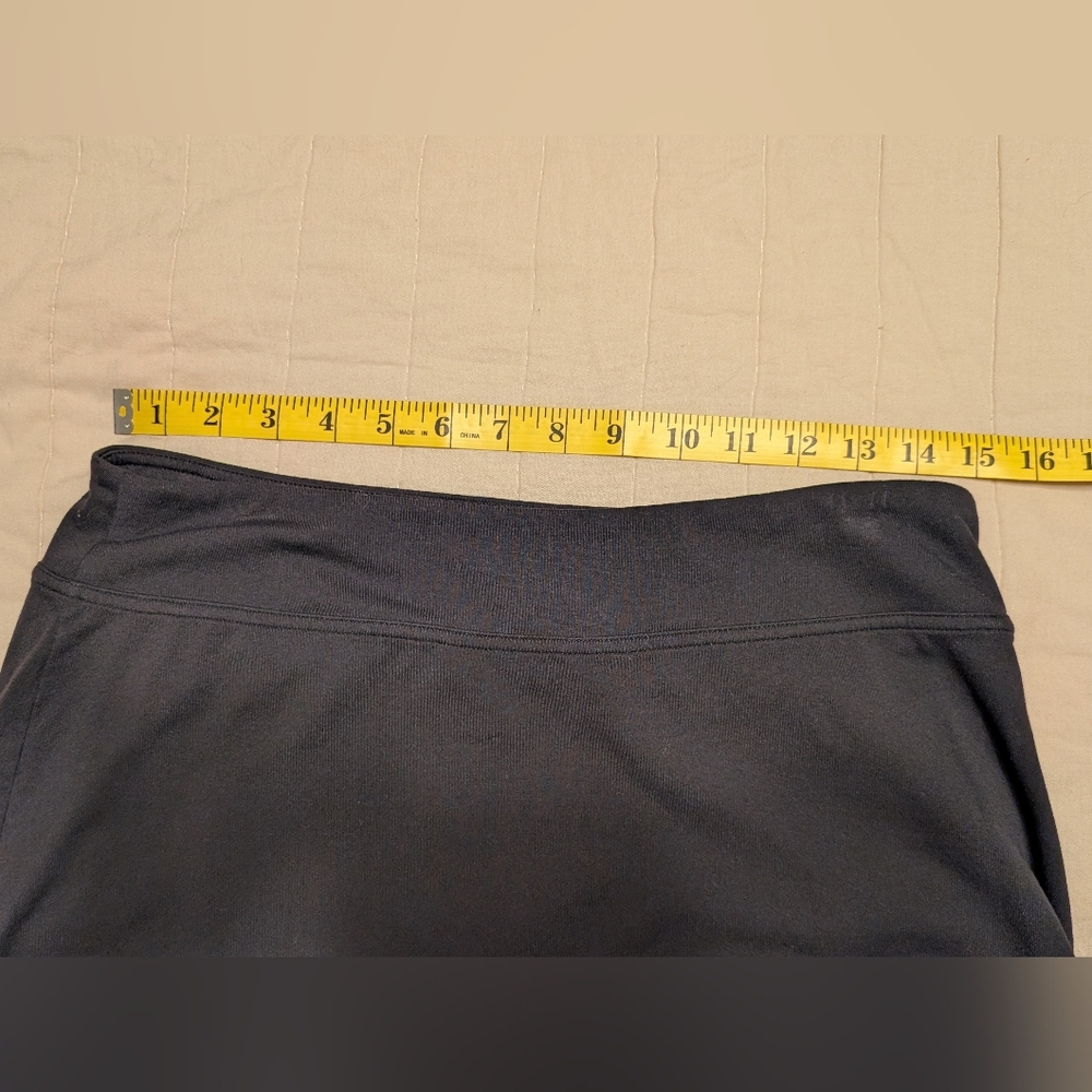 SALE -- Athleta Black Skirt, Women's Size Medium - Picture 8 of 8
